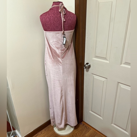 NWT PrettyLittleThing Maternity Velvet Cowl Neck Dress | Size UK 16 (US 12) - Picture 2 of 4